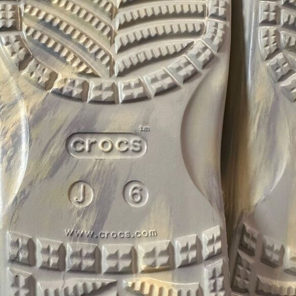 NWT Crocs Classic Slip-On Marbled Slide 208293‑1FS Unisex Youth Size J6 Women’s - Picture 10 of 11